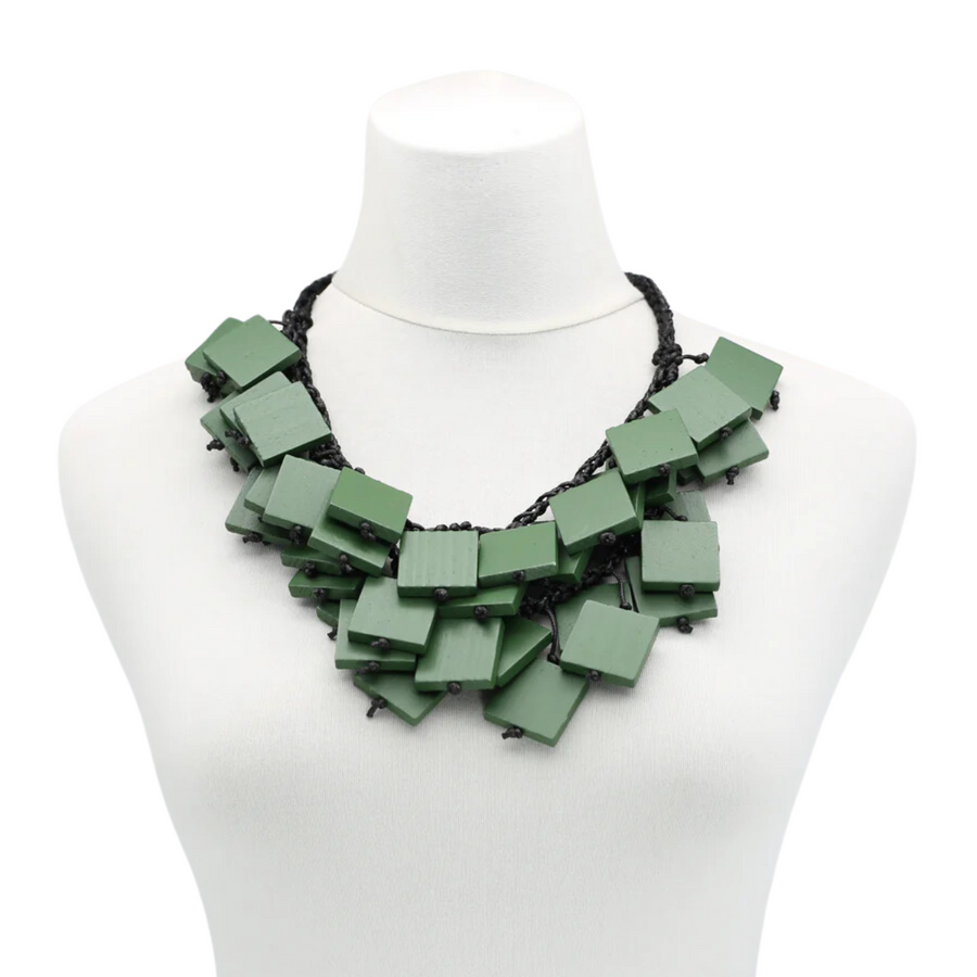 Short Recycled Wood Squares Necklace - Green