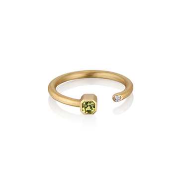 18k gold, peridot and diamond Thor(vi) Small Sideways Hammer Ring