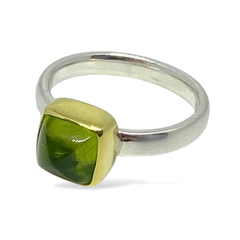 PERIDOT 18Kt/Silver Ring- Size 7