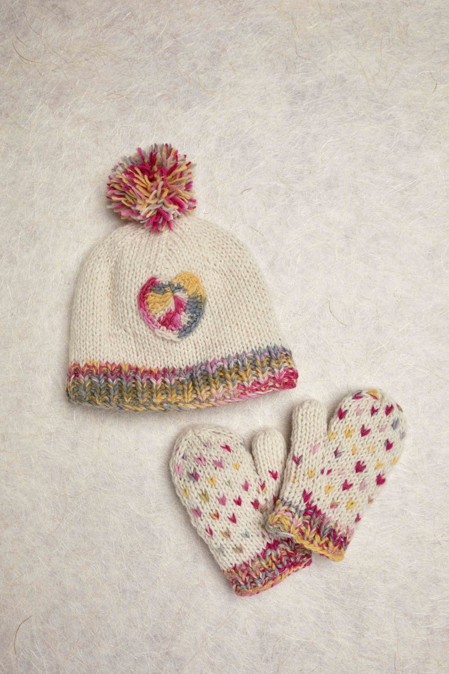 Kids Mittens - Heart 2 Heart