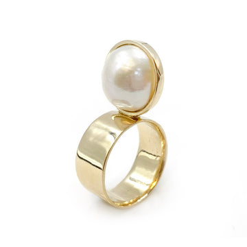 PERCHED Pearl ring - 14K Yellow Gold