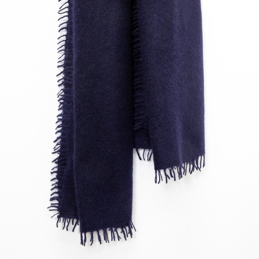 Felted Cashmere Oblong Scarf: Navy