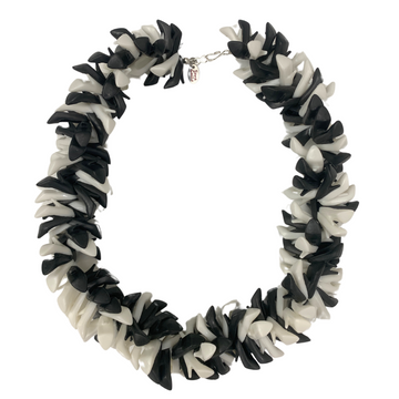 Doll Pump Necklace - Black & White