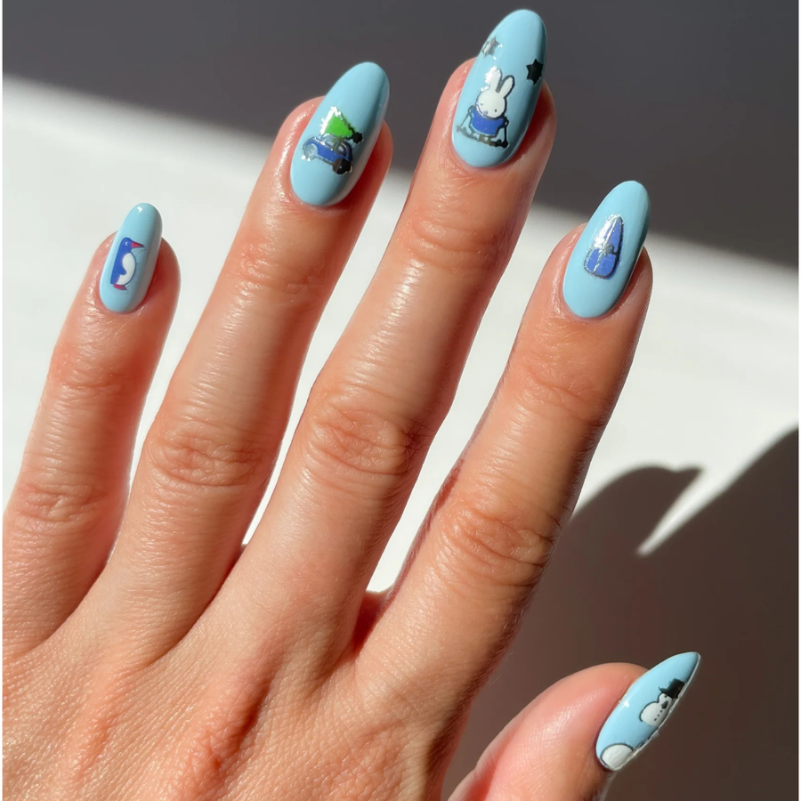 Nail Art Stickers: Miffy in The Snow