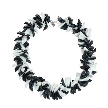 Doll Pump Necklace - Black & White