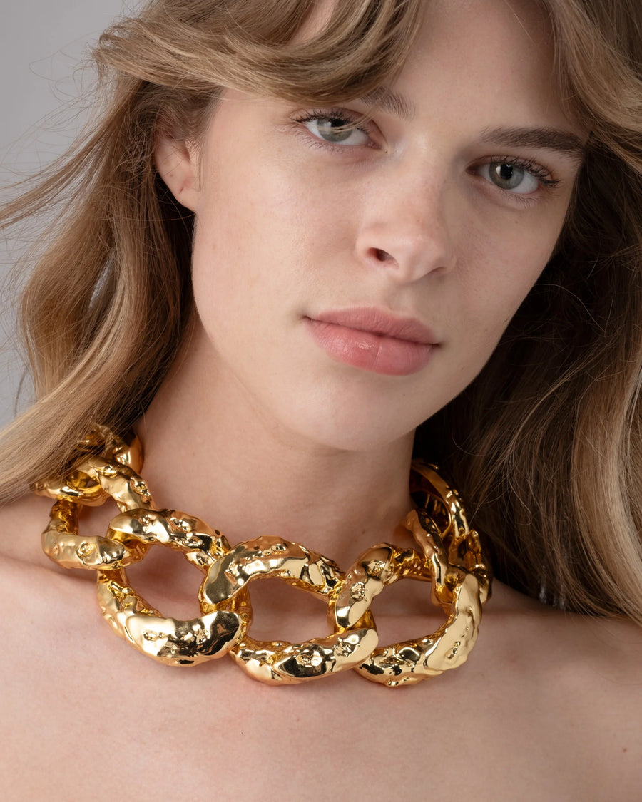 BRUT GOLD CURB LINK NECKLACE