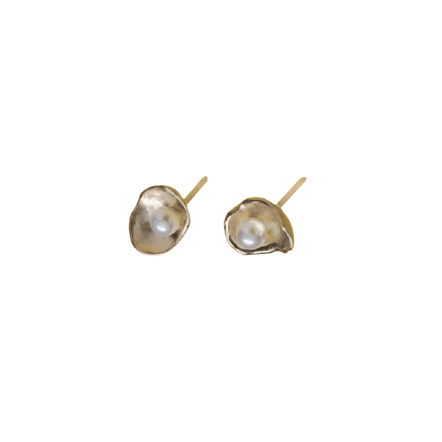 Petal Stud Earrings with Pearl