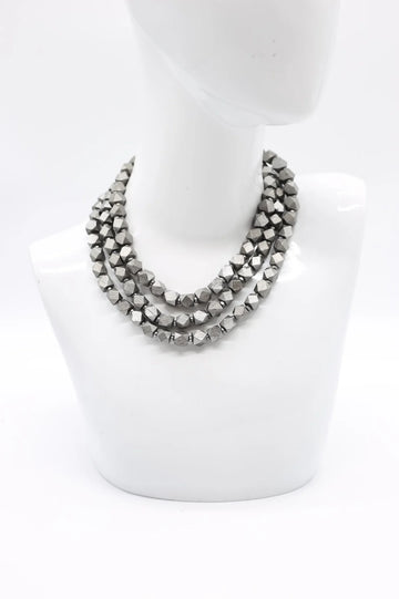 Single strand small diamond shape wooden beads necklace - Silver