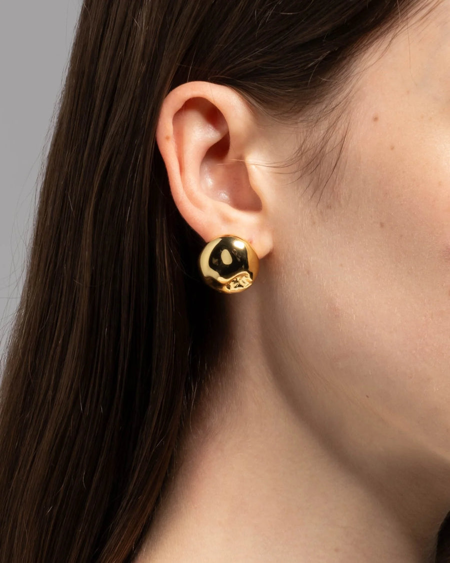 BRUT GOLD BUTTON POST EARRINGS