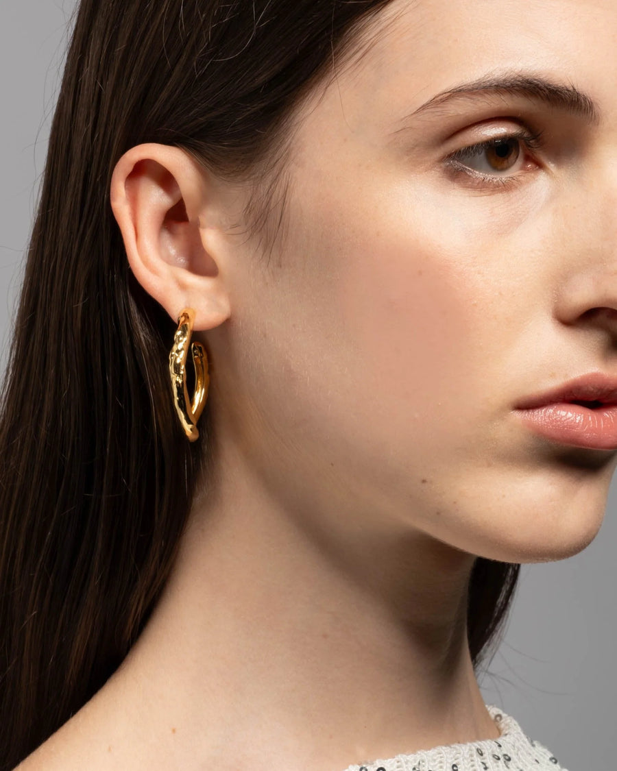 BRUT GOLD TUBE HOOP EARRINGS