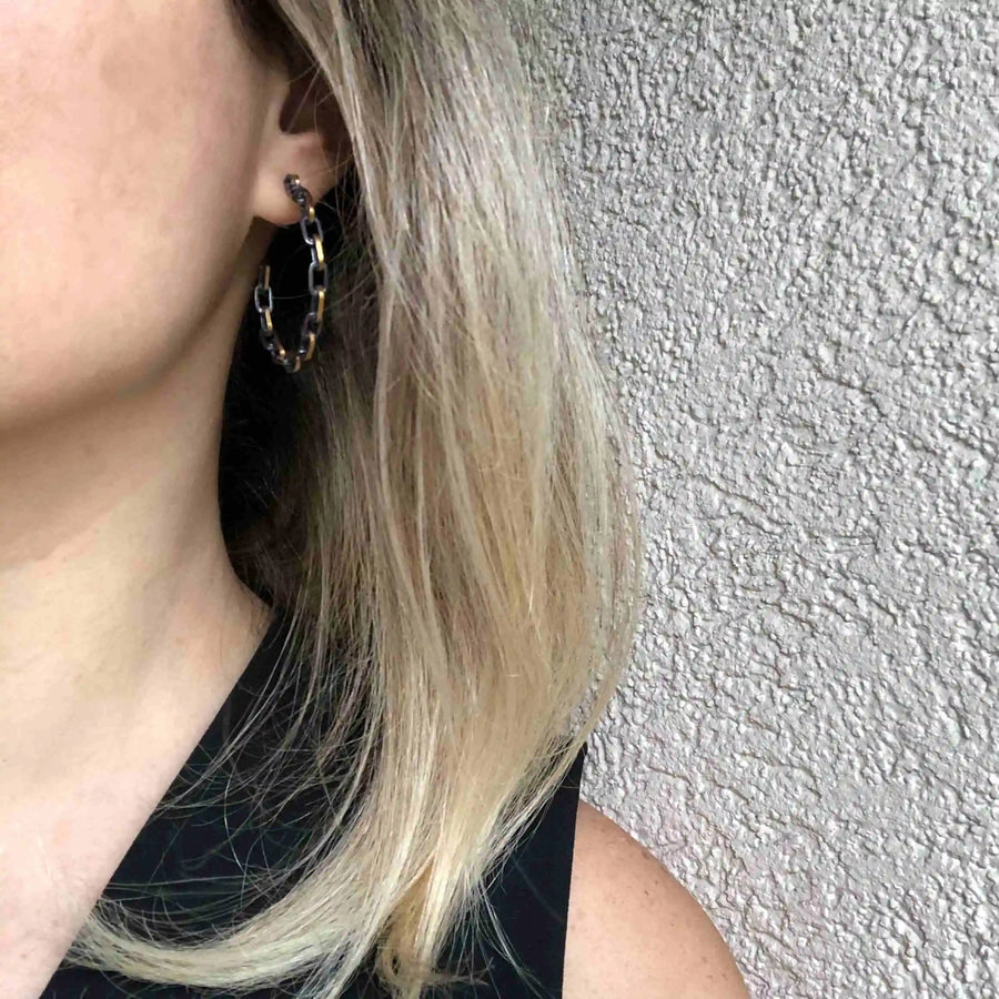 CHILL-LINK HOOP EARRINGS