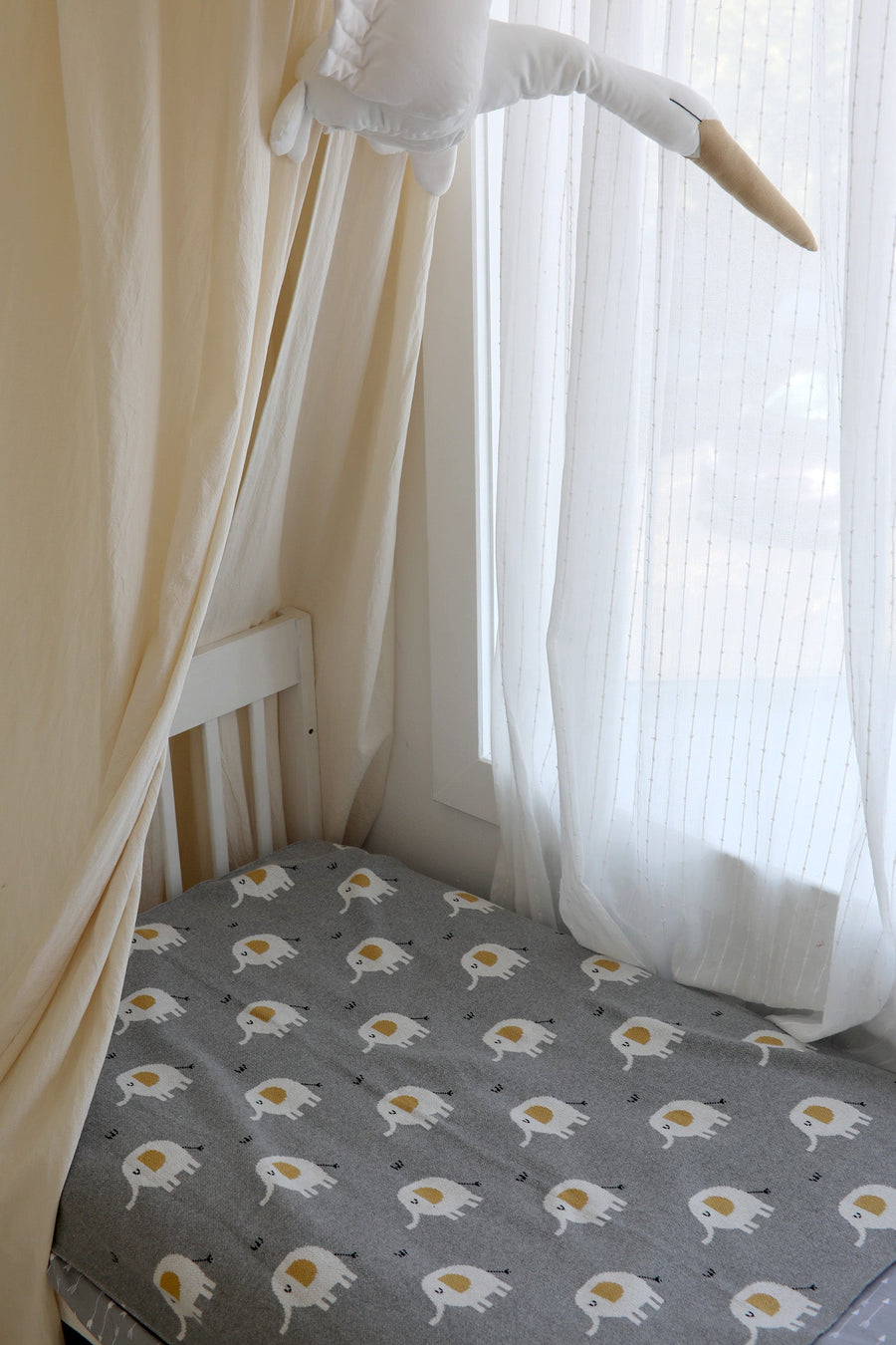 Elephant Jacquard Knit Baby Blanket & Gift Set