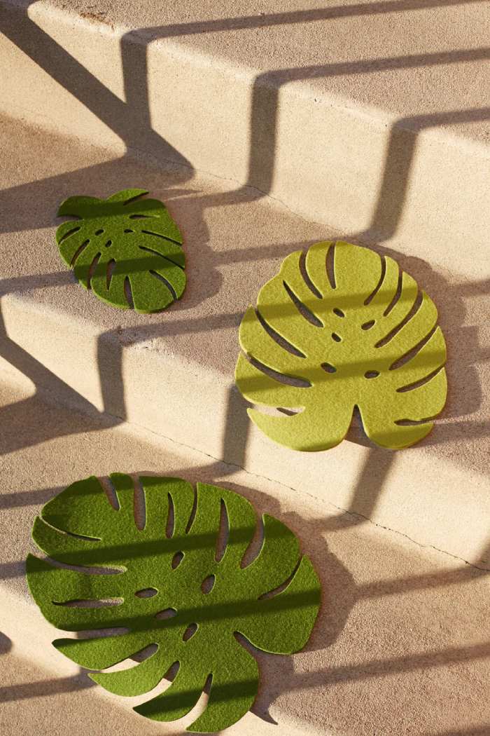 Medium Monstera Leaf Trivet - Pistachio