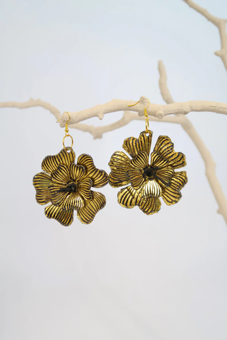 RECYCLED PLASTIC BOTTLES PLUMERIA EARRINGS - GOLD