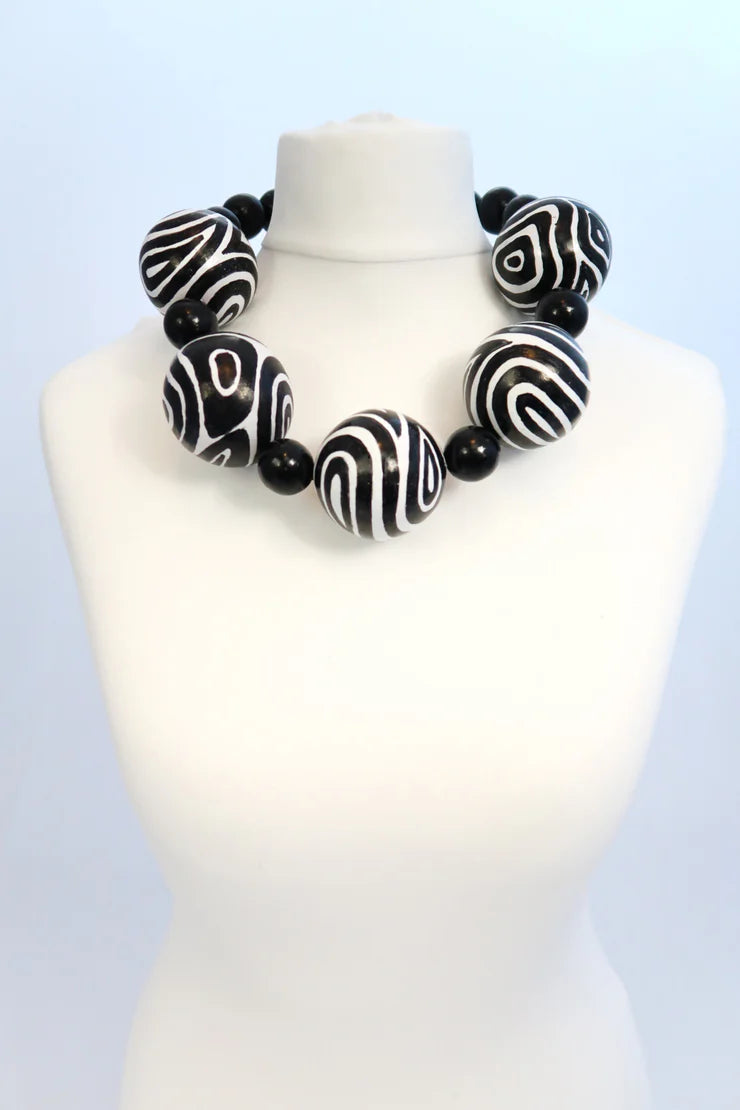 SUPER GIANT BEADS NECKLACE - ZEBRA