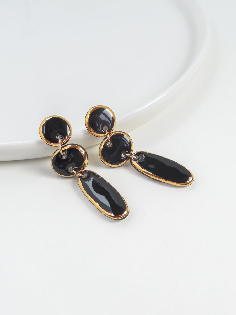 Lara Earrings - Black