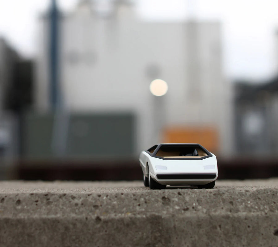 Car UFO COLOMBA - White