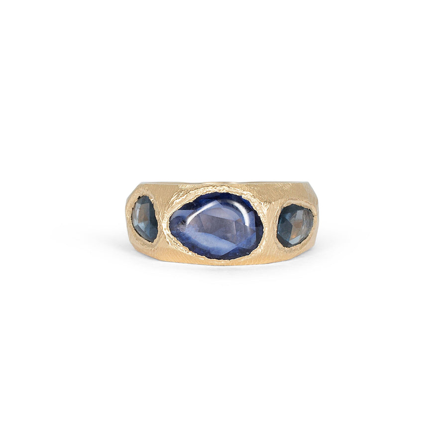 18K Blue Sapphire Hand Carved Tapered Ring Size 7.5