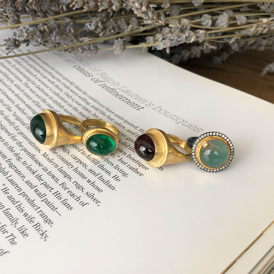 SLOANE EMERALD RING - 22K YELLOW GOLD