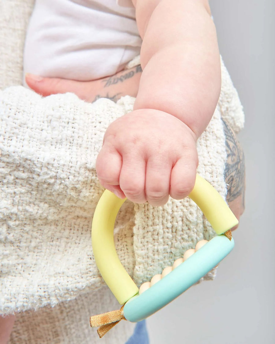 Dewdrop Signature Teething Necklace
