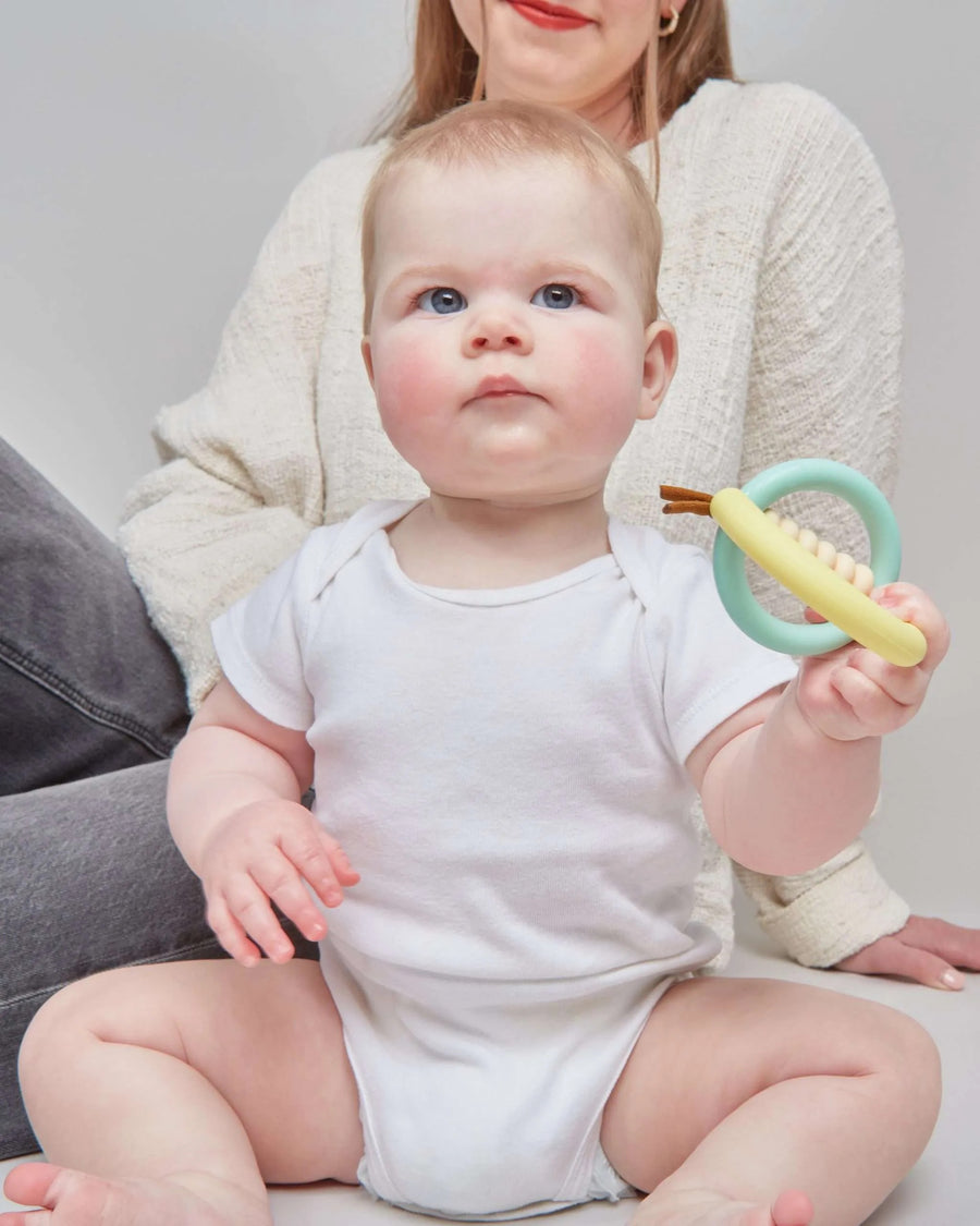 Dewdrop Signature Teething Necklace