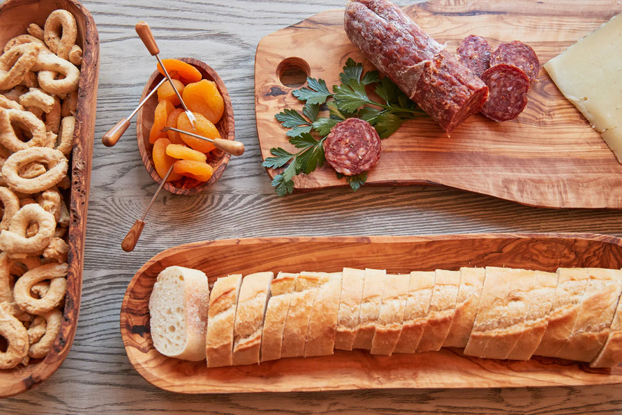 Italian Olivewood Charcuterie & Chopping Board with Handle Hole