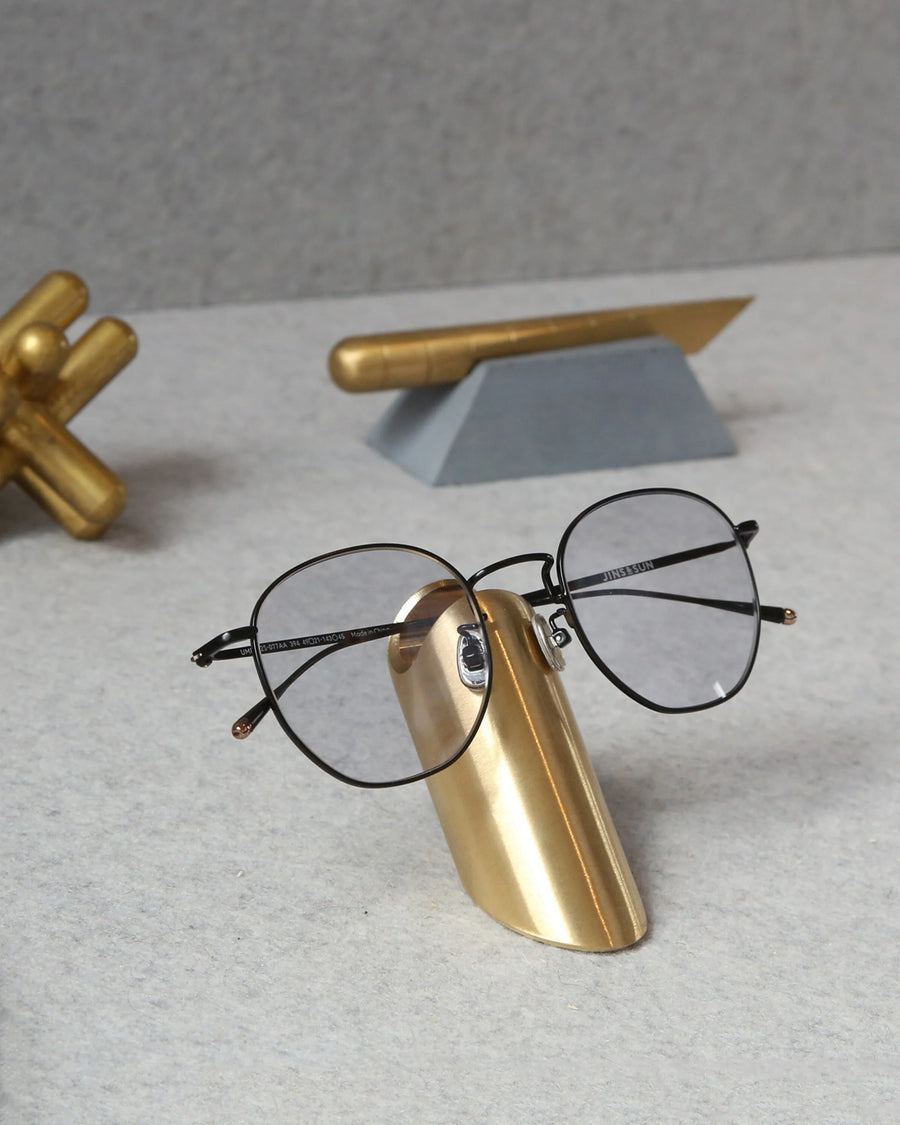 BRASS EYEWEAR	STAND