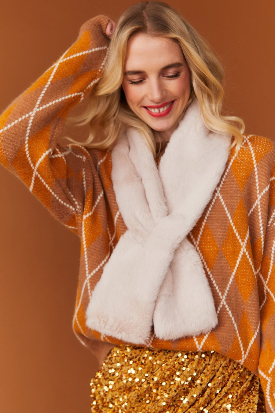 Faux Fur Keyhole Scarf - Cream