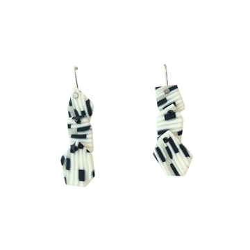 3 PIECE CARVED DROP EARRINGS
