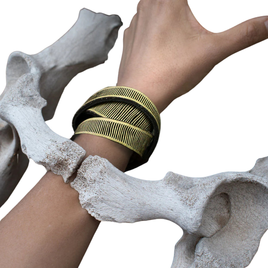 ORYX HORN WRAP BRACELET - GOLD